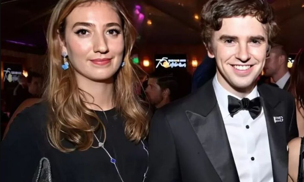 Klarissa Munz and Freddie Highmore